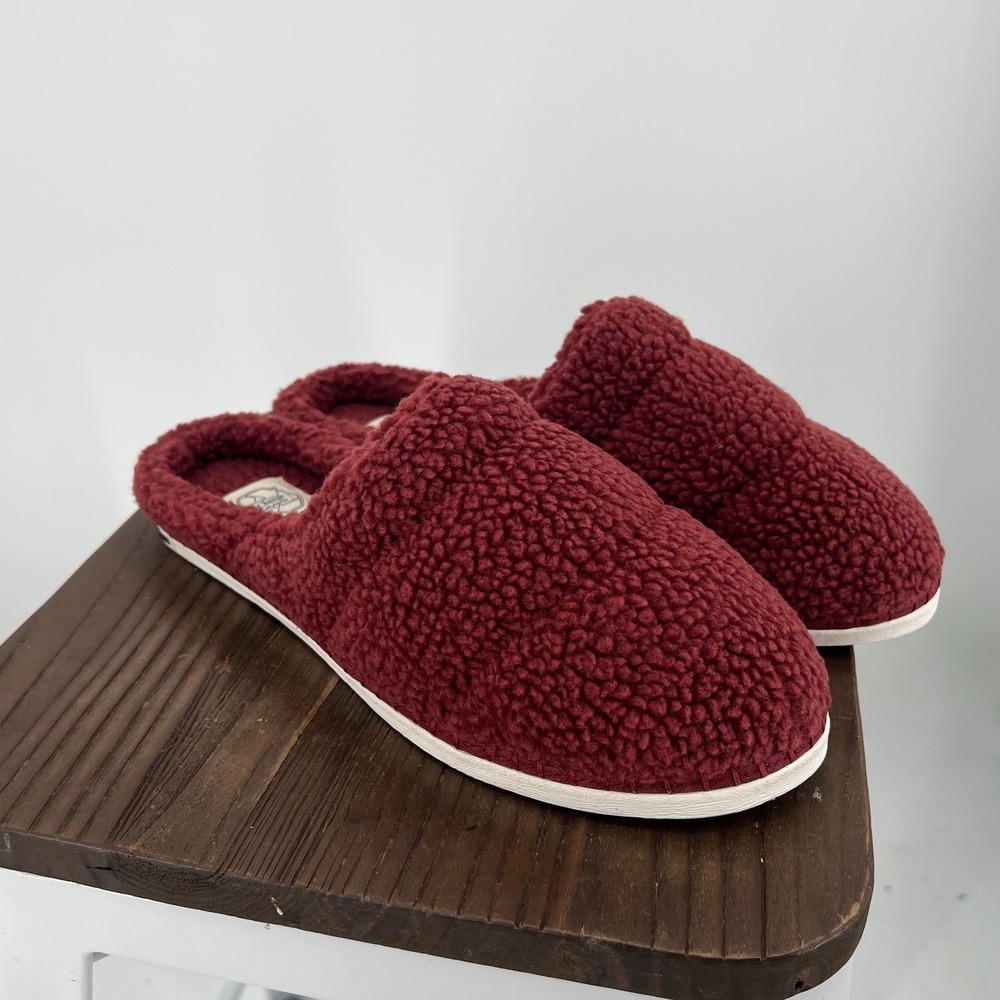 SeaVees SeaChange Slide — Red Recycled Fleece (Men's 11) NWOT